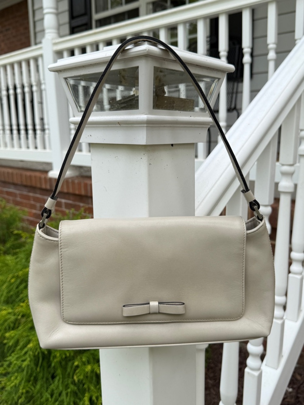 Vintage Kenneth Cole New York Real Leather Bow Shoulder Handbag Purse